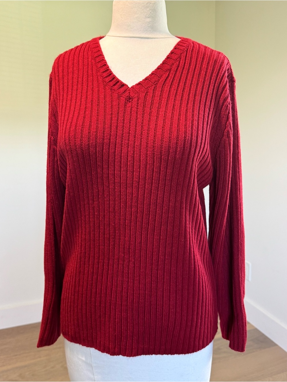 Vintage Carolyn Taylor Deep Red Ribbed Knit V-Neck Sweater M 90s